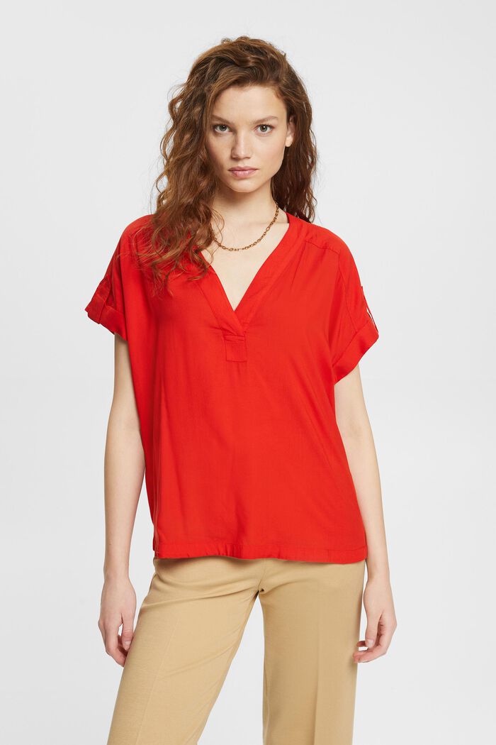 Bluse mit V-Ausschnitt, LENZING™ ECOVERO™, ORANGE RED, detail image number 0