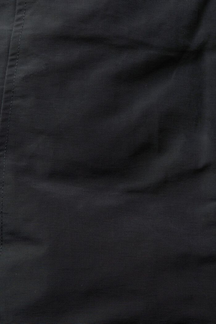 Jacke mit Kapuze und Füllung aus recycelten Daunen, BLACK, detail image number 5