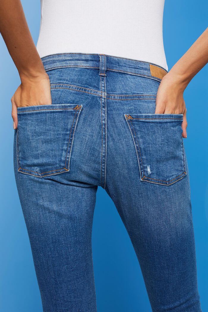 Verkürzte, schmal geschnittene Jeans in Used-Optik, BLUE MEDIUM WASHED, detail image number 2