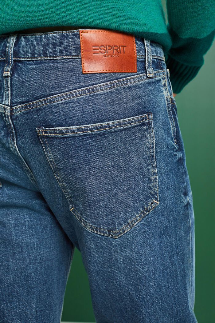 Gerade Jeans mit mittelhohem Bund, BLUE MEDIUM WASHED, detail image number 4