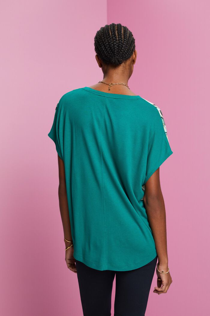 T-Shirt aus Materialmix, LENZING™ ECOVERO™, EMERALD GREEN, detail image number 3