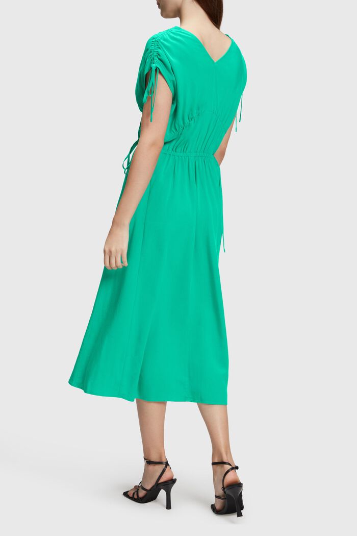 RAYON SILK Kleid mit Rüschen-V-Ausschnitt, GREEN, detail image number 1