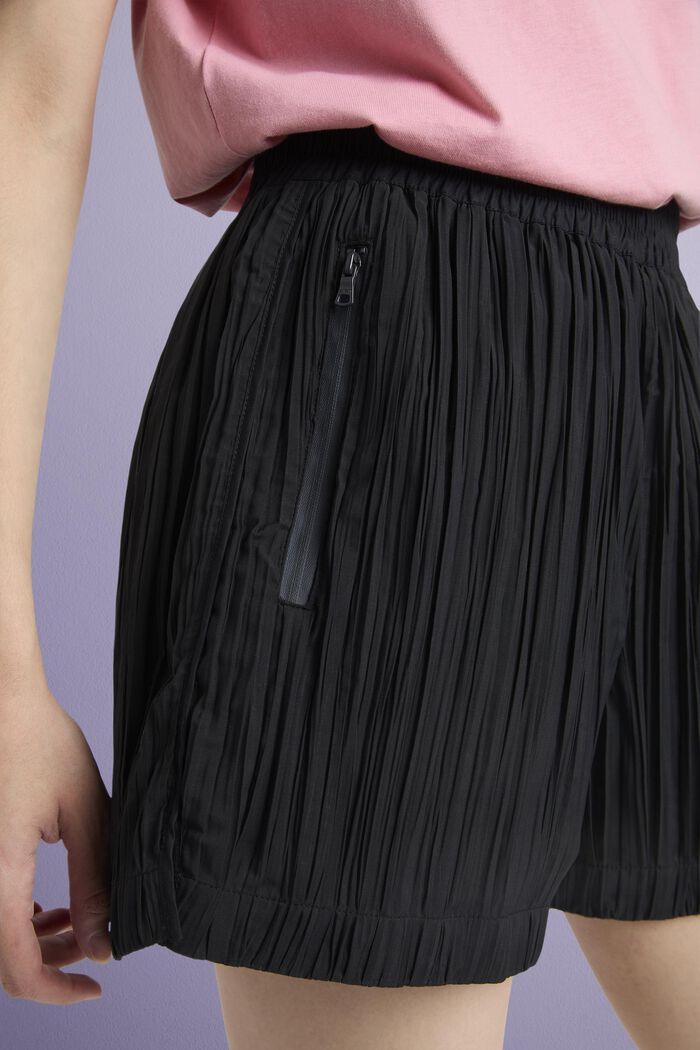Plissierte Shorts mit hohem Bund, BLACK, detail image number 2