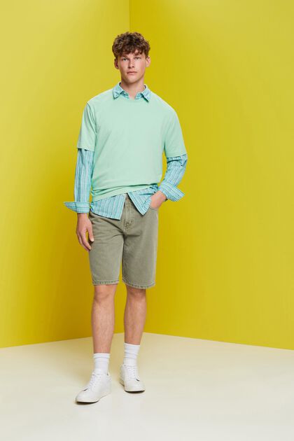 Shorts aus Coloured Denim