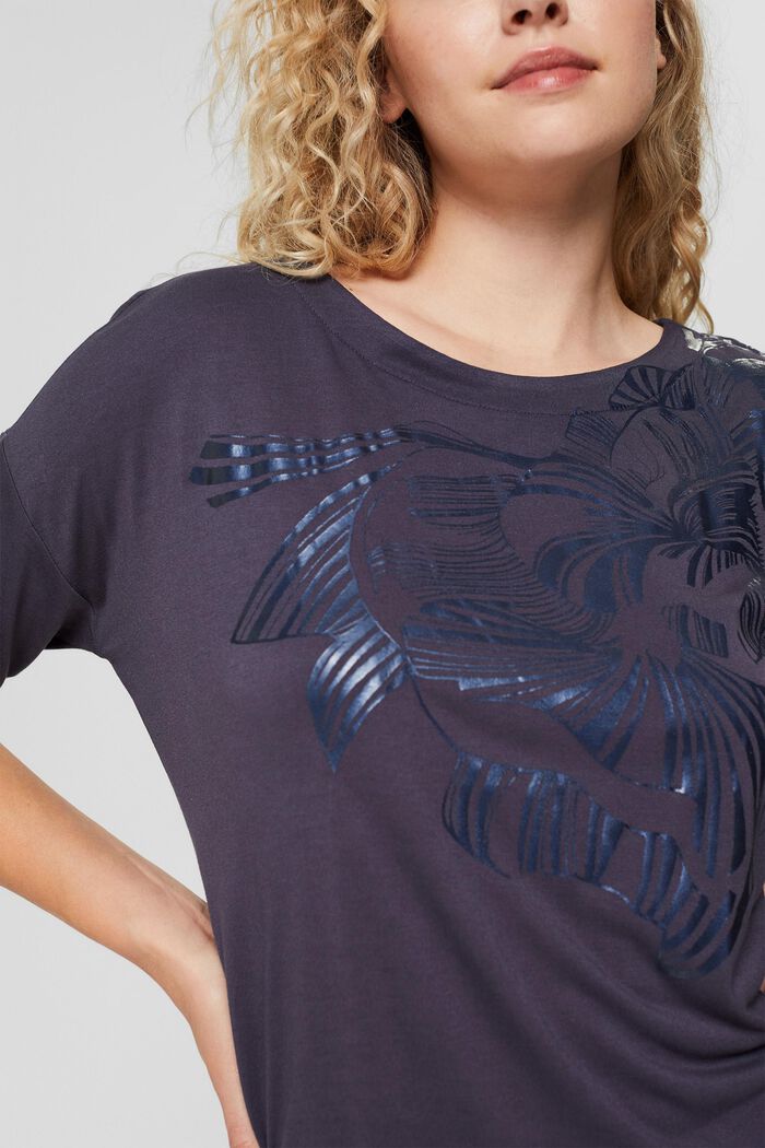 T-Shirt mit Metallic-Print, LENZING™ ECOVERO™, DARK BLUE, detail image number 2