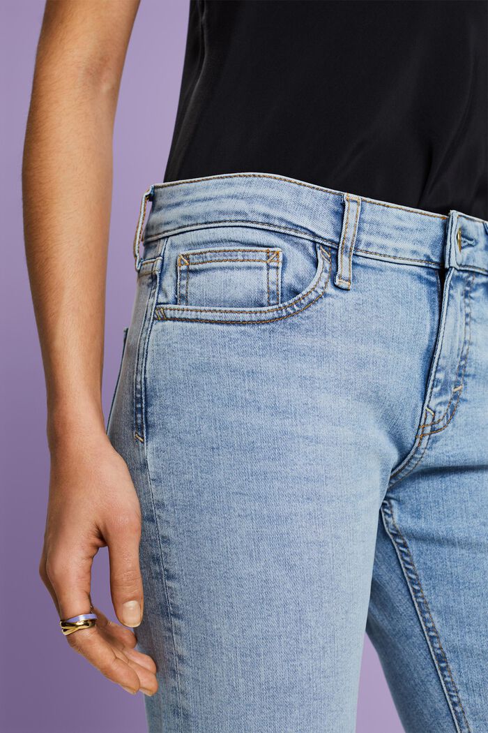 Schmale Jeans mit mittlerer Bundhöhe, BLUE LIGHT WASHED, detail image number 2