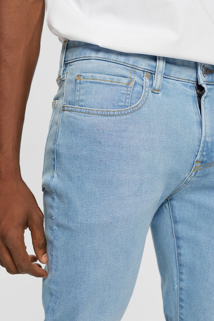Schmale Jeans mit mittlerer Bundhöhe, BLUE LIGHT WASHED, detail image number 0