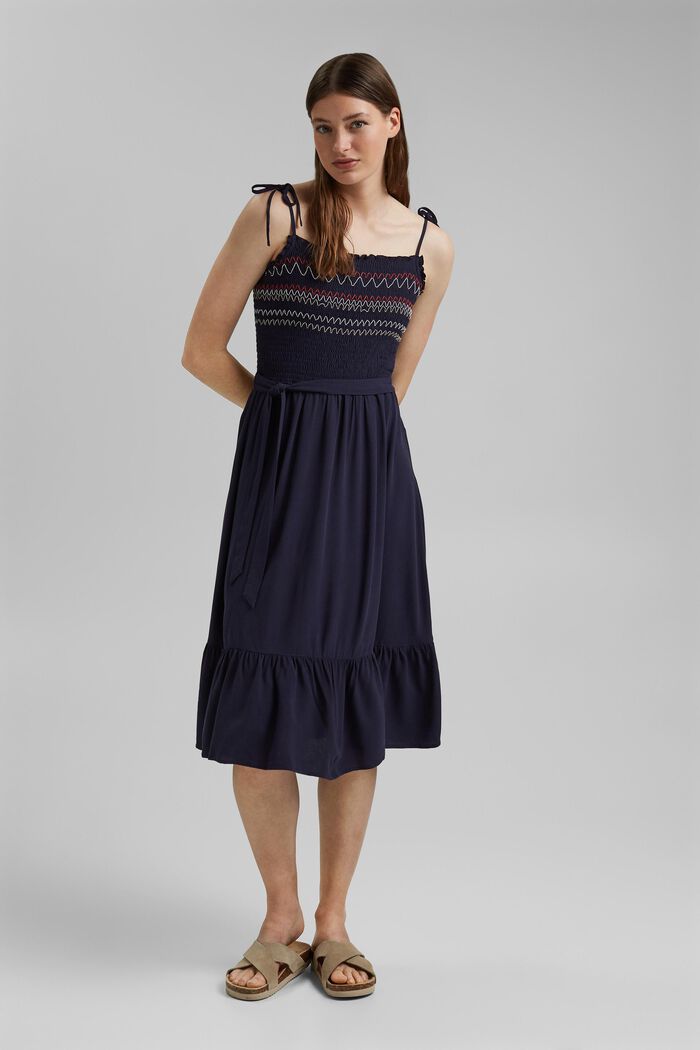 Besticktes Smok-Kleid aus LENZING™ ECOVERO™, NAVY, detail image number 1